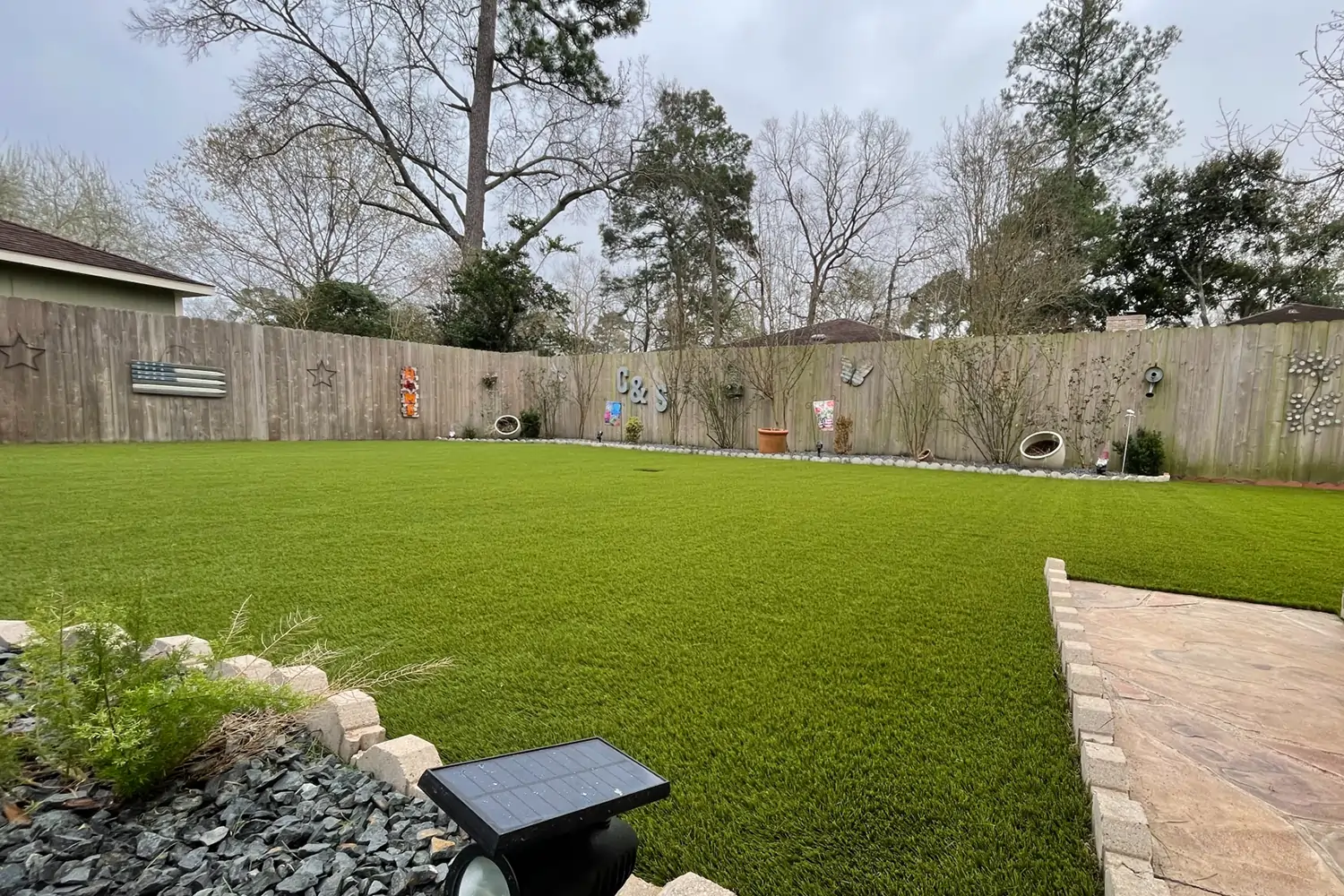 Backyard artificial pet turf from SYNLawn