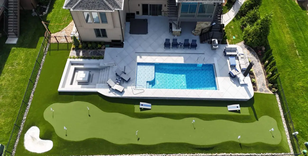 Backyard putting green drone shot installed by SYNLawn