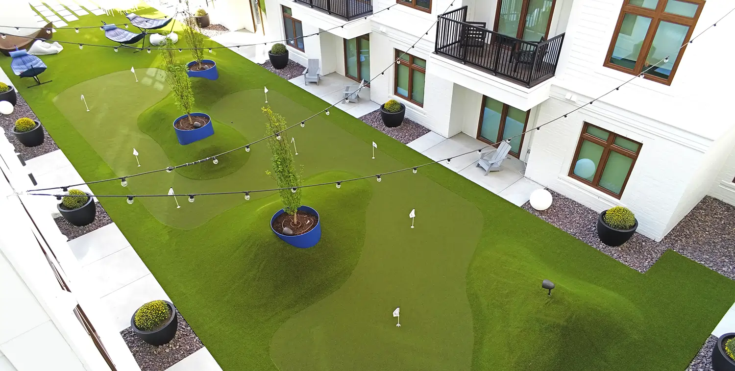 Commercial apartment putting green installed by SYNLawn