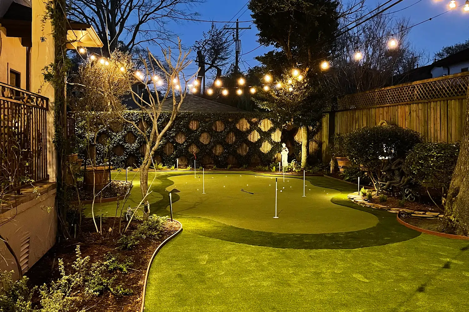 Dallas backyard golf green